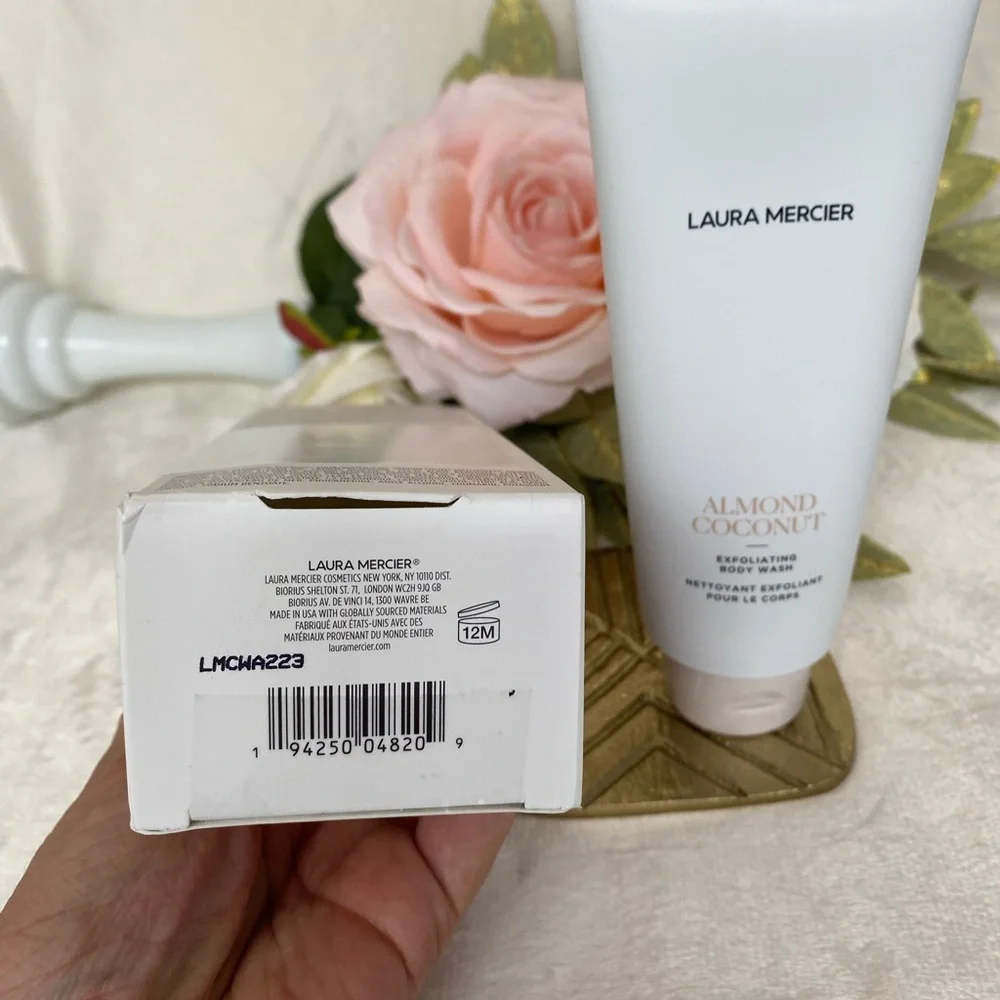 Laura Mercier Almond Coconut Exfoliating Body Scrub - White - Picture 4 of 7